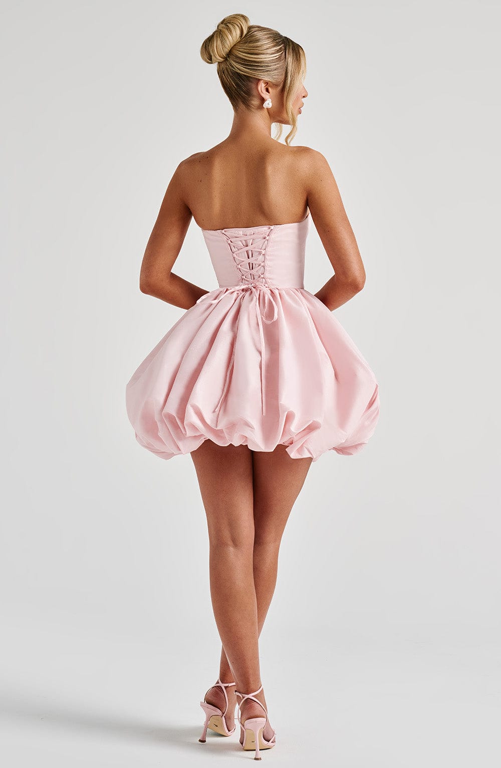 Ryla Strapless Bow Back Bubble Mini Dress - Blush Pink
