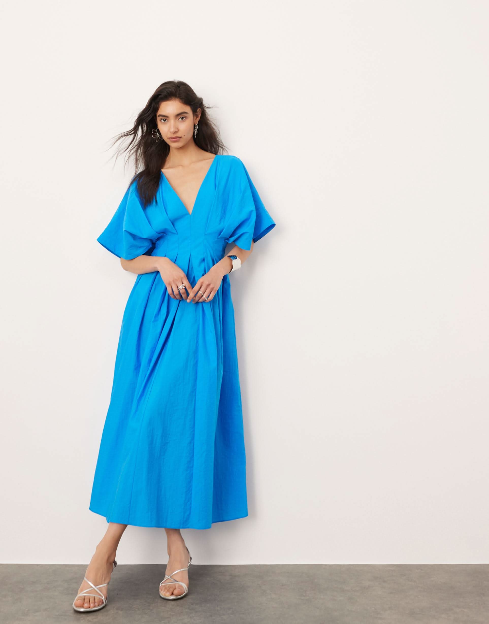 Cobalt blue pleated midi dress with V-neckline and short flutter sleeves for women