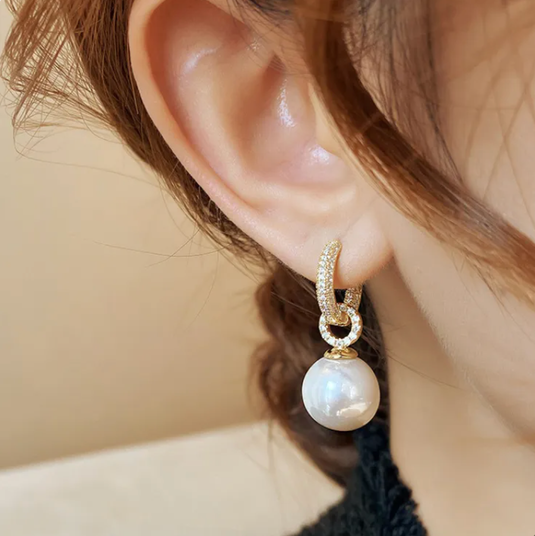 Aislinn Pearl Drop Hoop Earrings - Gold