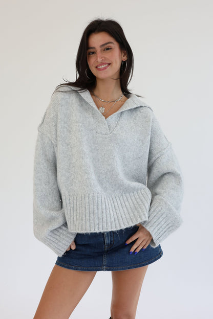Amorette V-Neck Knit Top - Gray