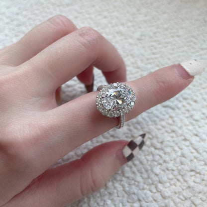 Avalyn Oval Halo Ring - White