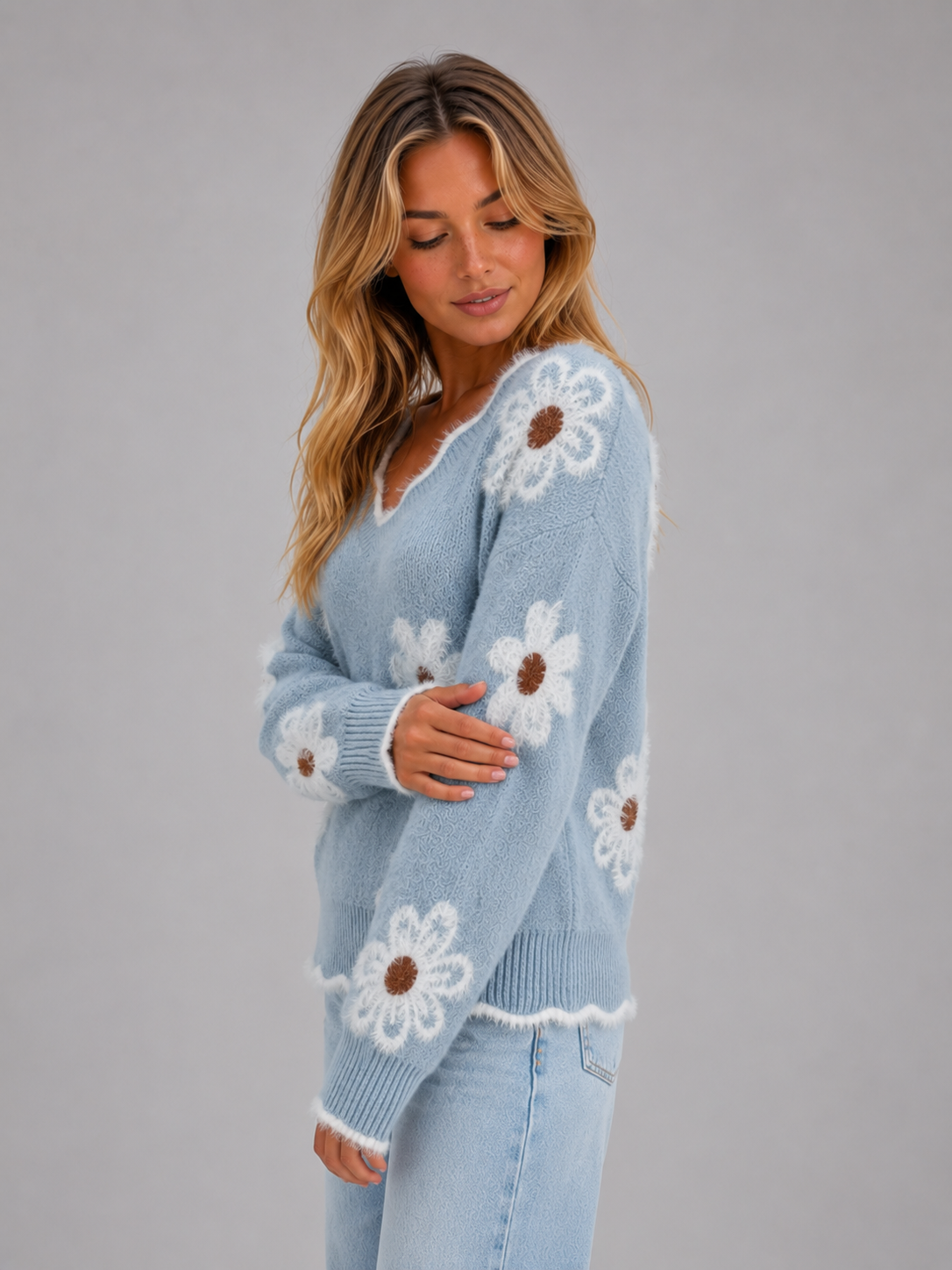Catrin Floral V-Neck Sweater - Light Blue Floral