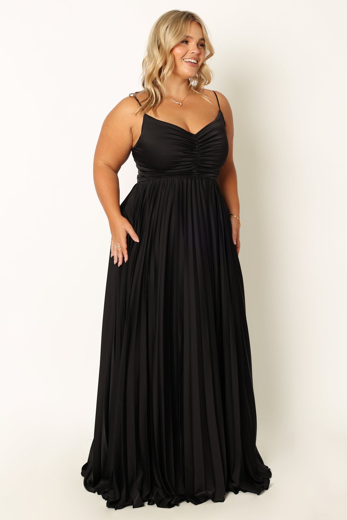 Genna Ruched V-Neck Pleat Maxi Dress - Black