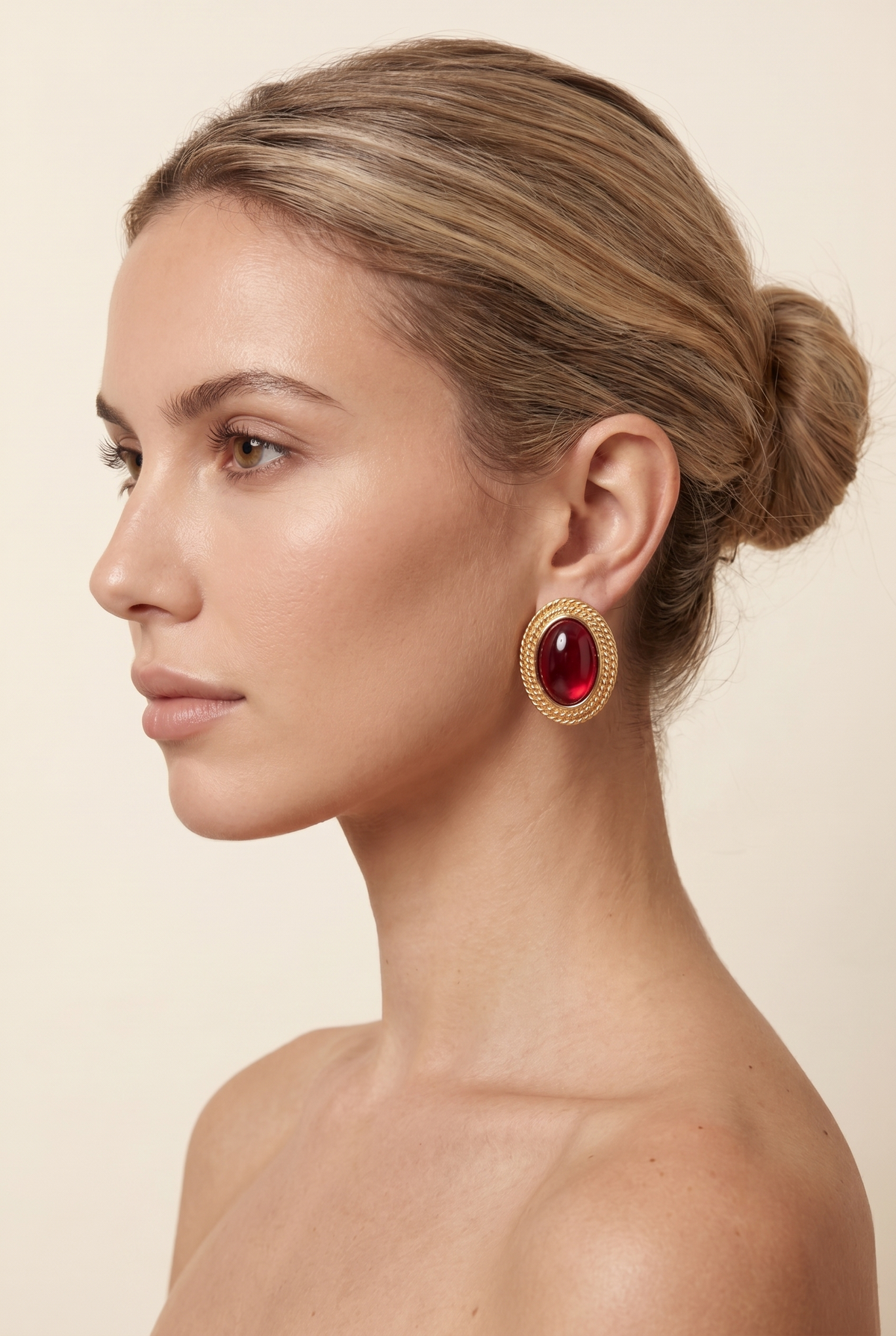 Jessamy Textured Oval Stud Earrings - Red