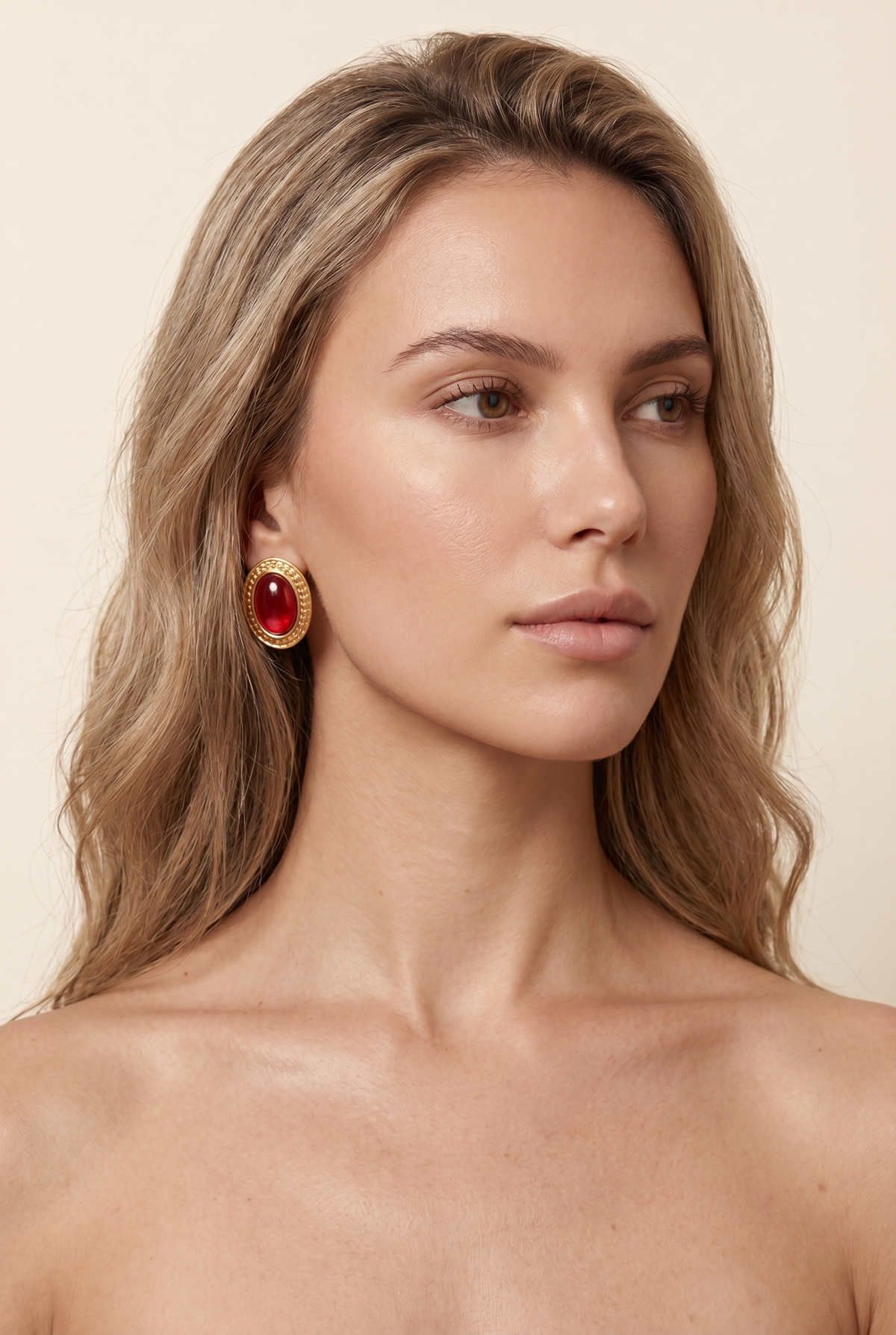 Jessamy Textured Oval Stud Earrings - Red