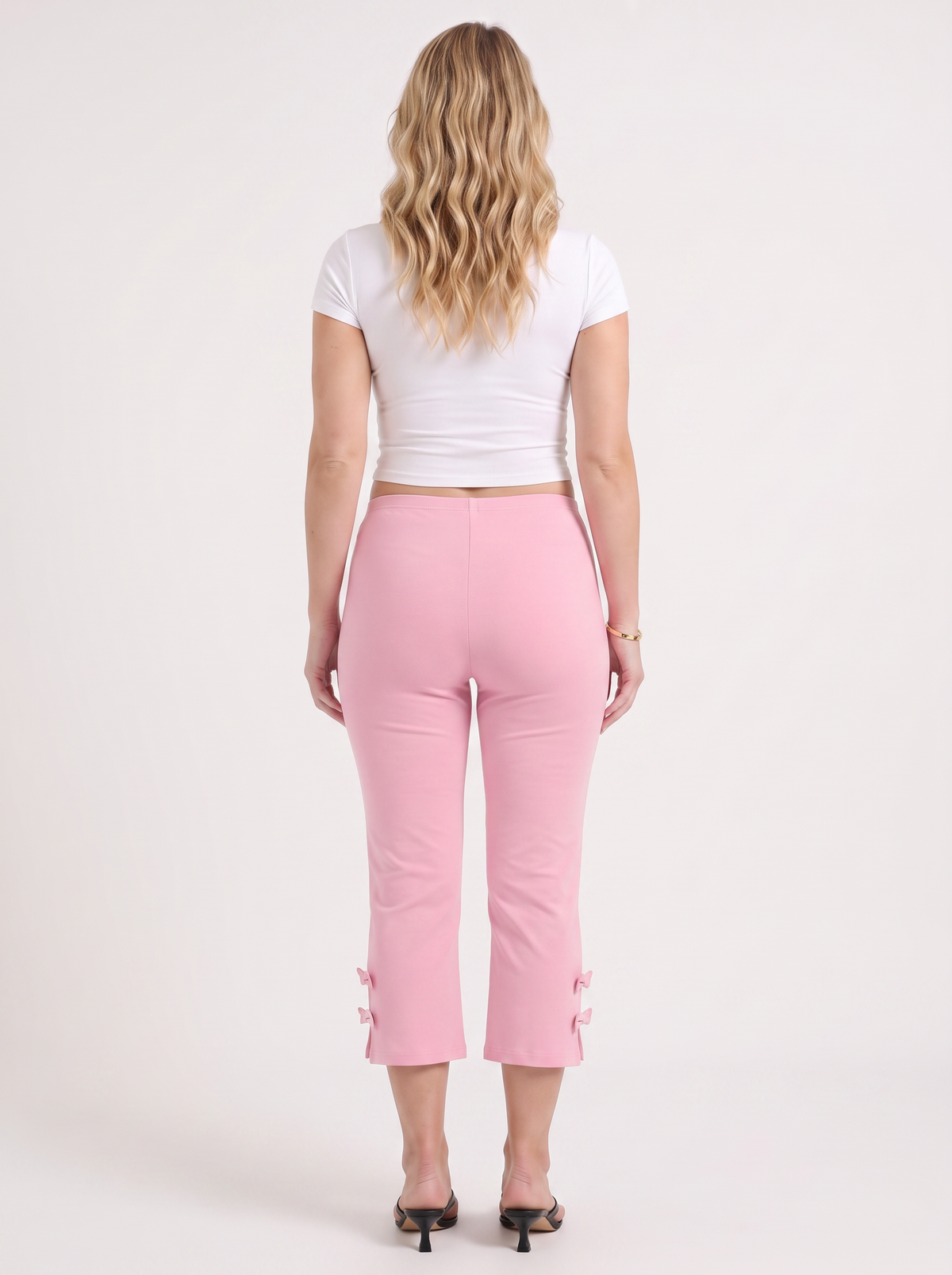 Rosario Bow Detail Capri Pants