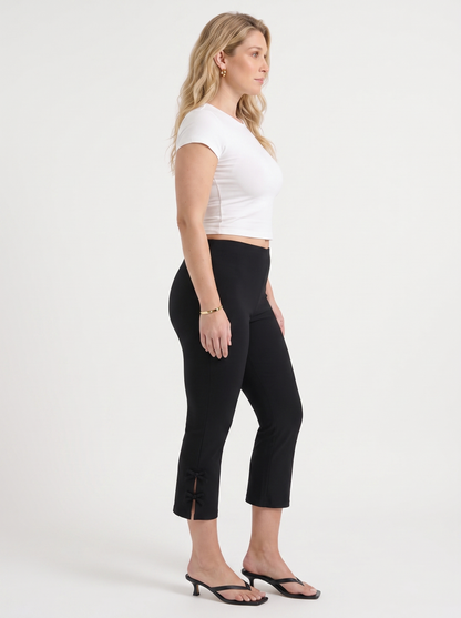 Rosario Bow Detail Capri Pants