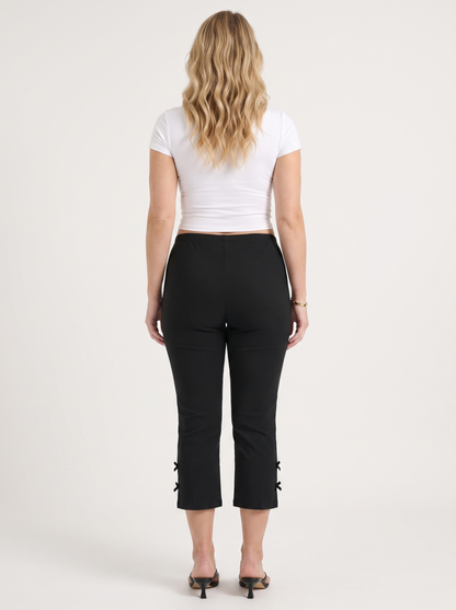 Rosario Bow Detail Capri Pants