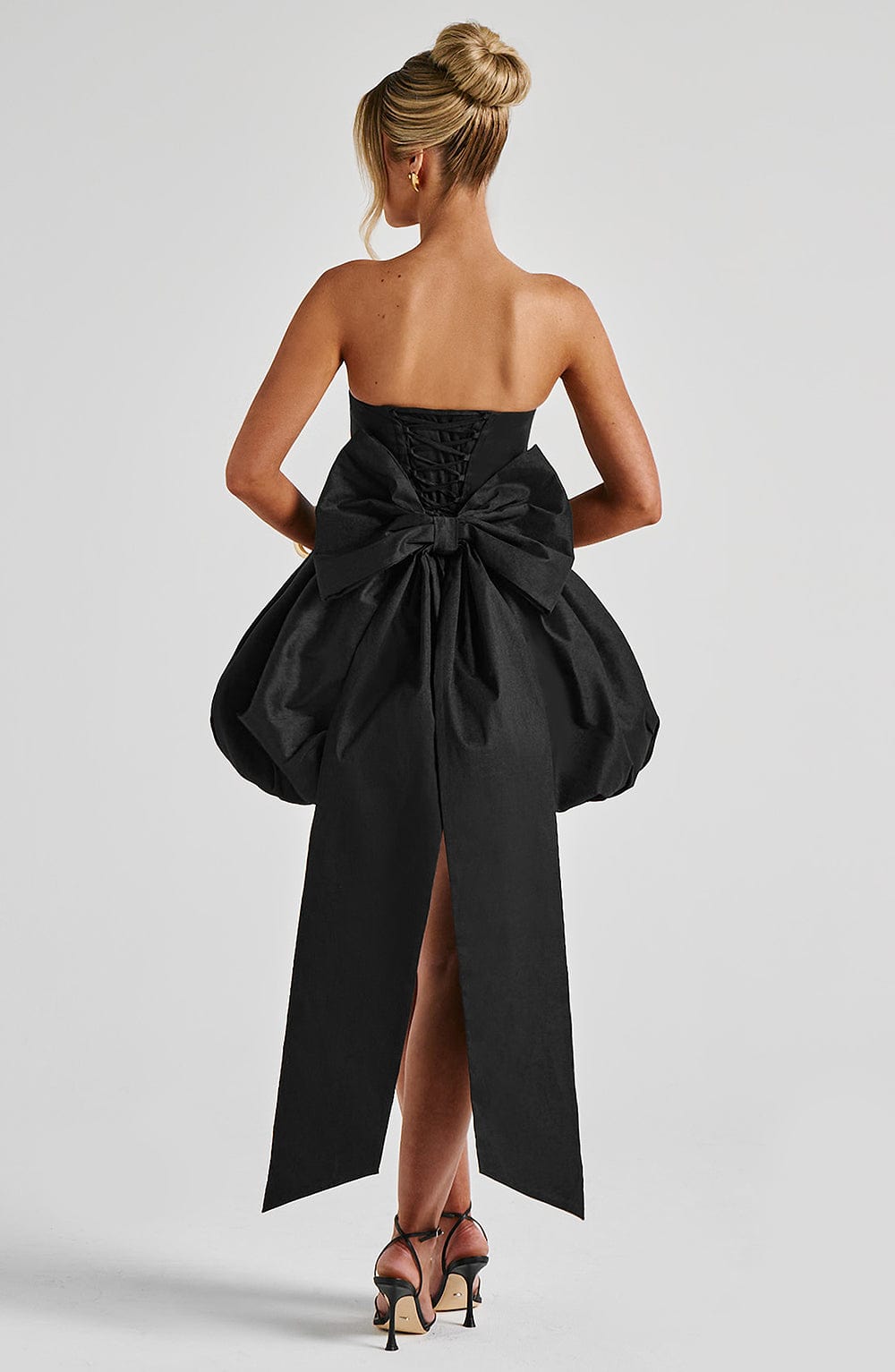 Ryla Strapless Bow Back Bubble Mini Dress - Black