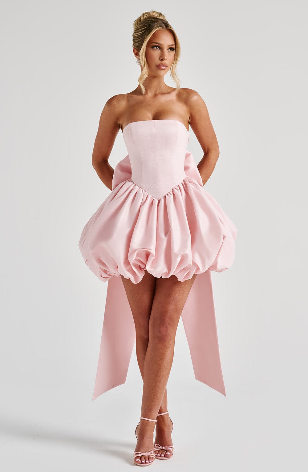 Ryla Strapless Bow Back Bubble Mini Dress - Blush Pink
