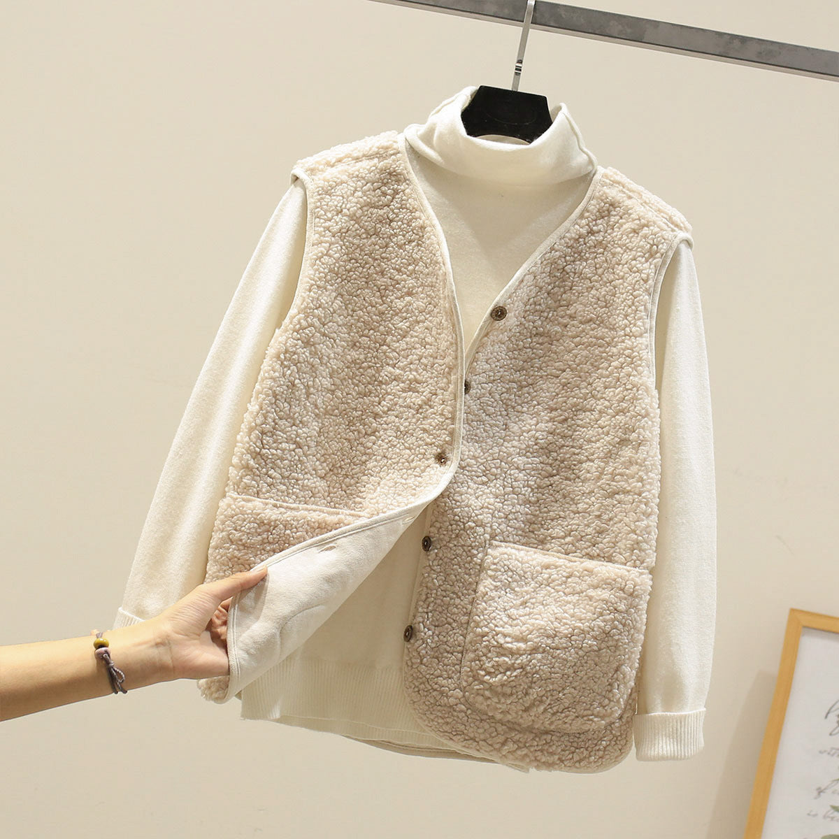 Soledad Lambswool Gilet - Beige