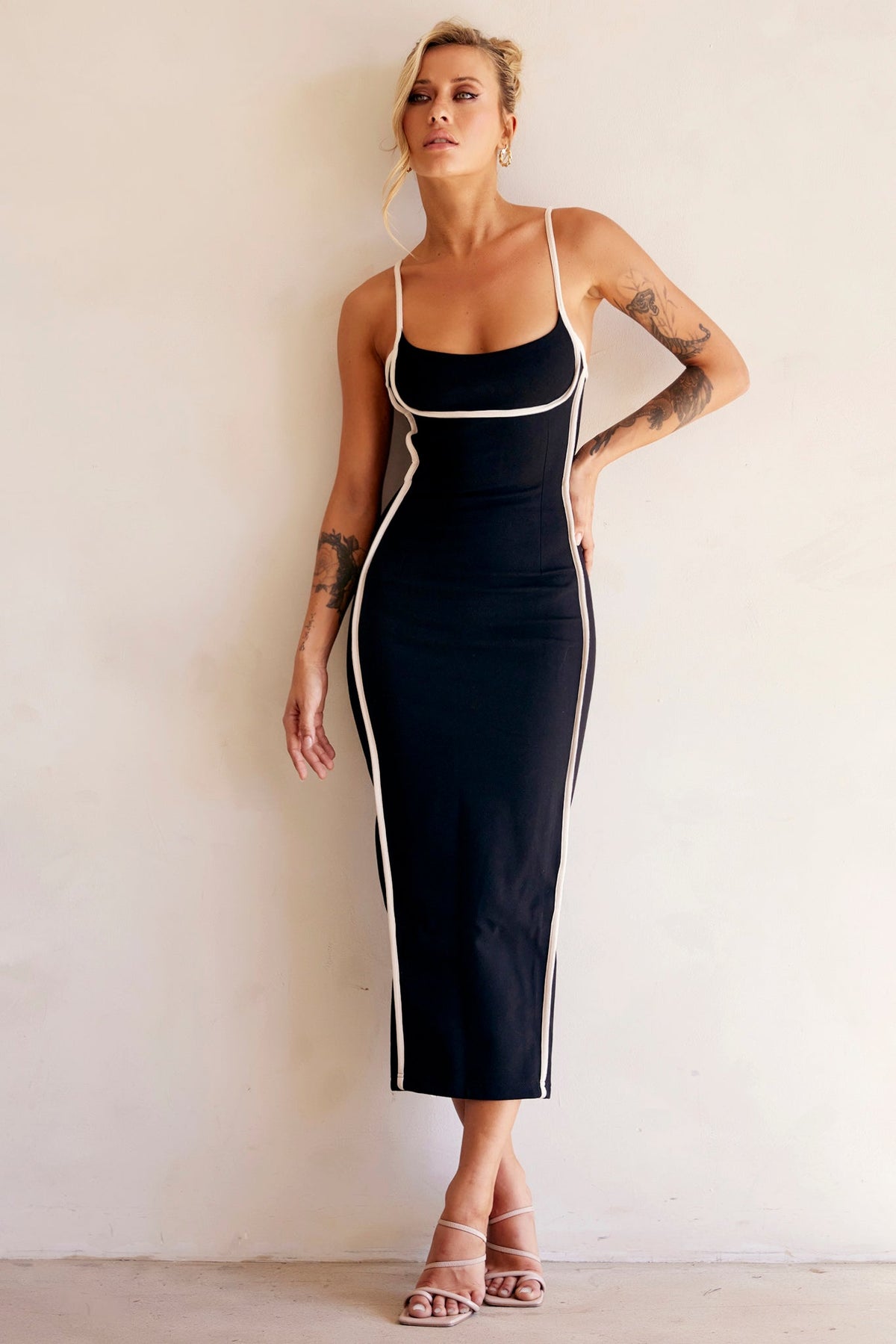 Eleonora Bodycon Midi Dress - Black